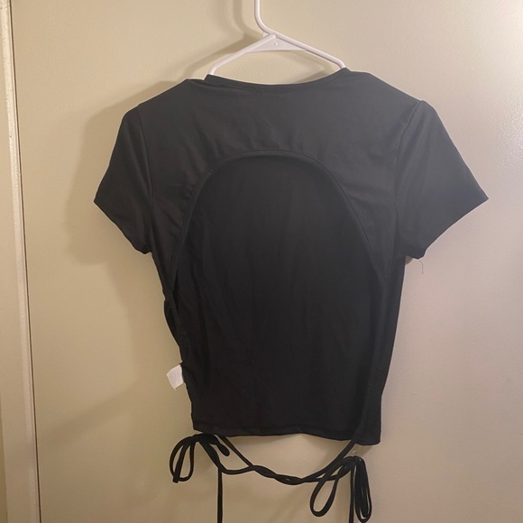 Backless wrap top - Picture 4 of 4